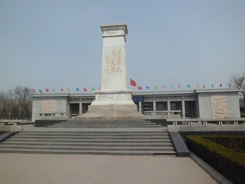 e1f5be7a629a4be494f4b7ff722d96e6.jpg 参观红色革命纪念馆.jpg