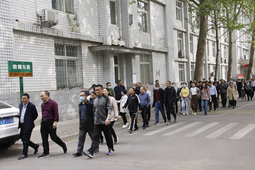 897edc99ff7540d0a184e19e572e7c14.jpg 2.jpg