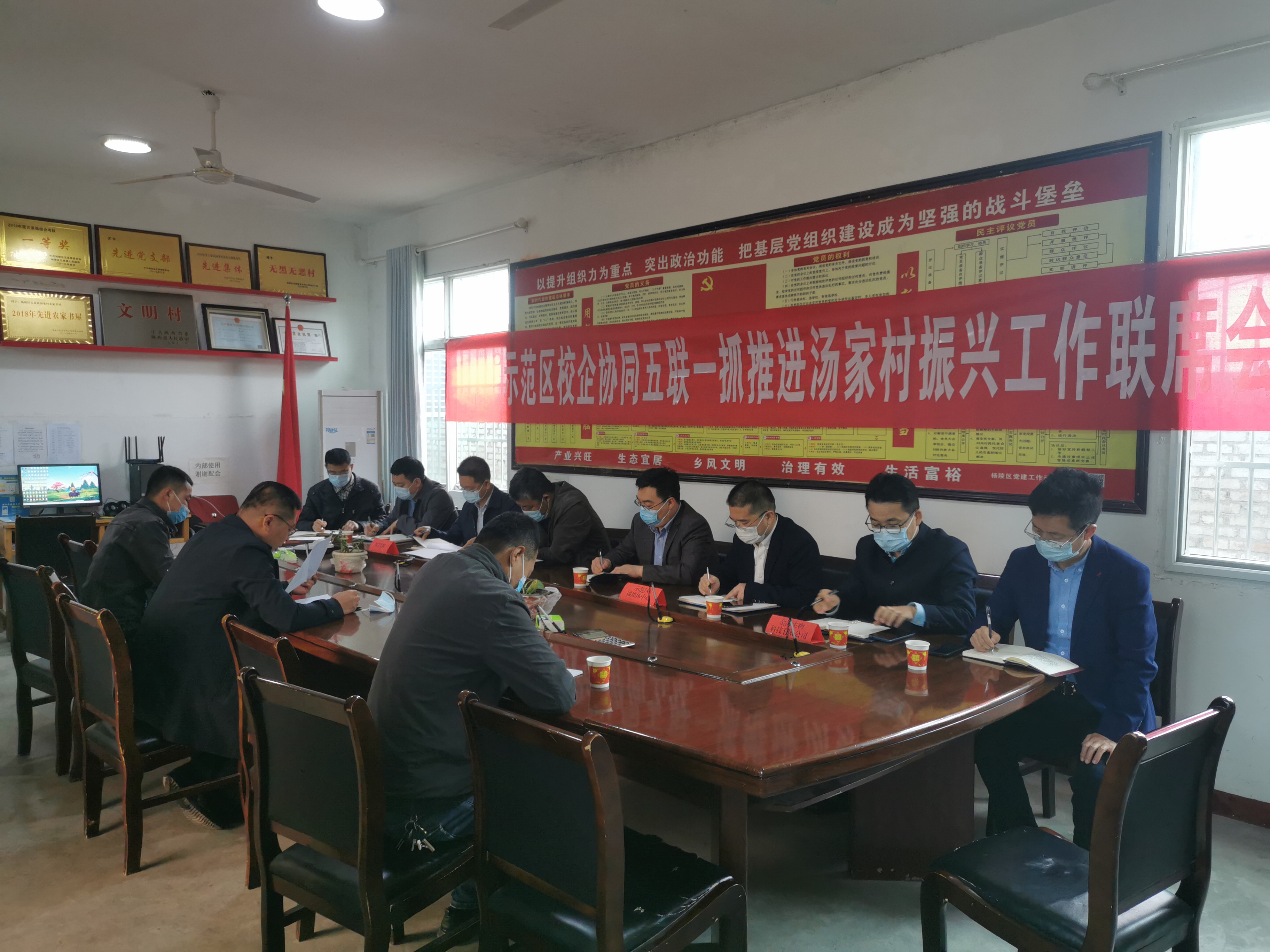 be66c823f2cc44dfba47322fa3be99dc.jpg be66c823f2cc44dfba47322fa3be99dc.jpg