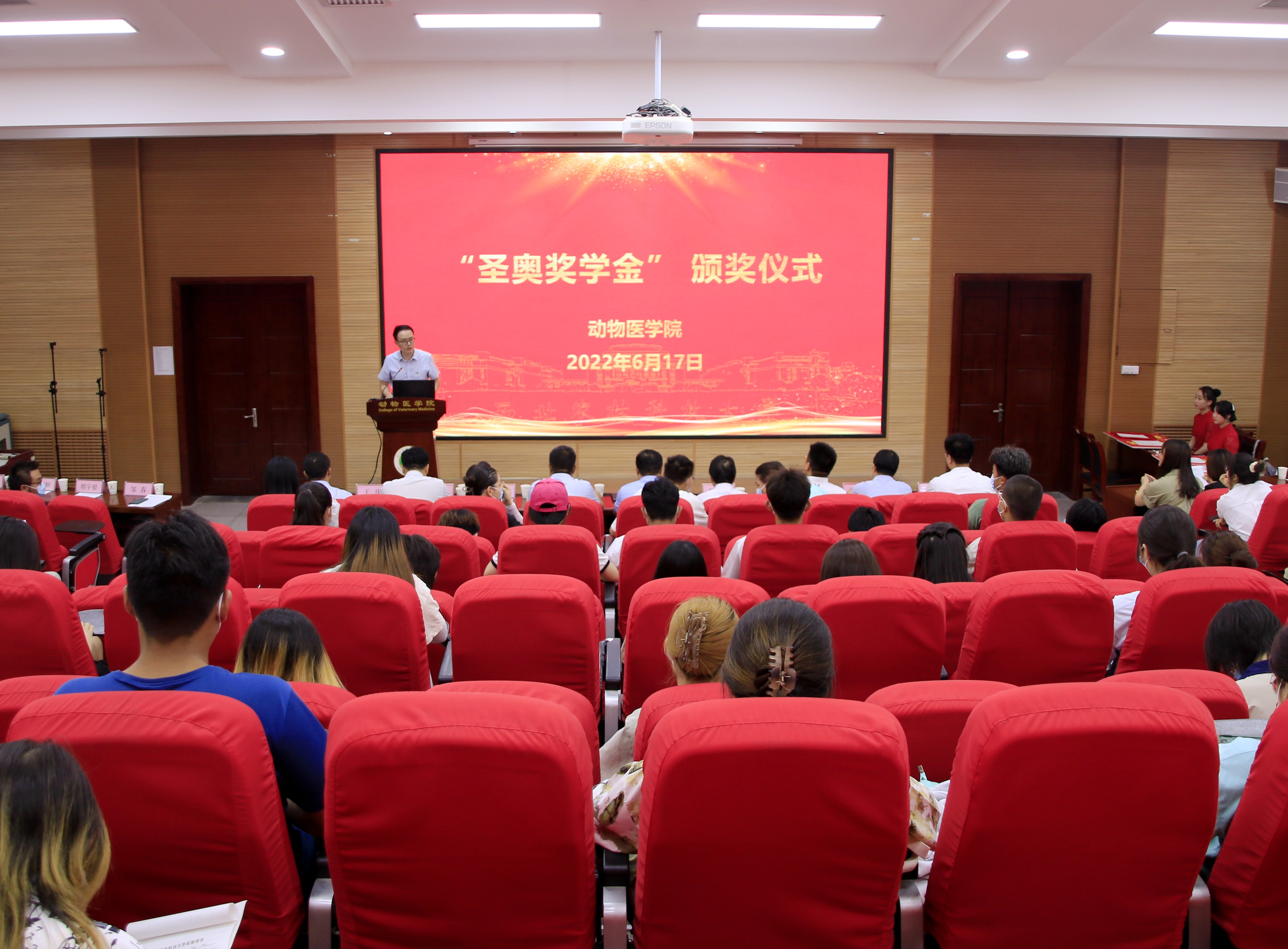 4d798cf02e7c400f8892b197722ea54c.jpg 4d798cf02e7c400f8892b197722ea54c.jpg