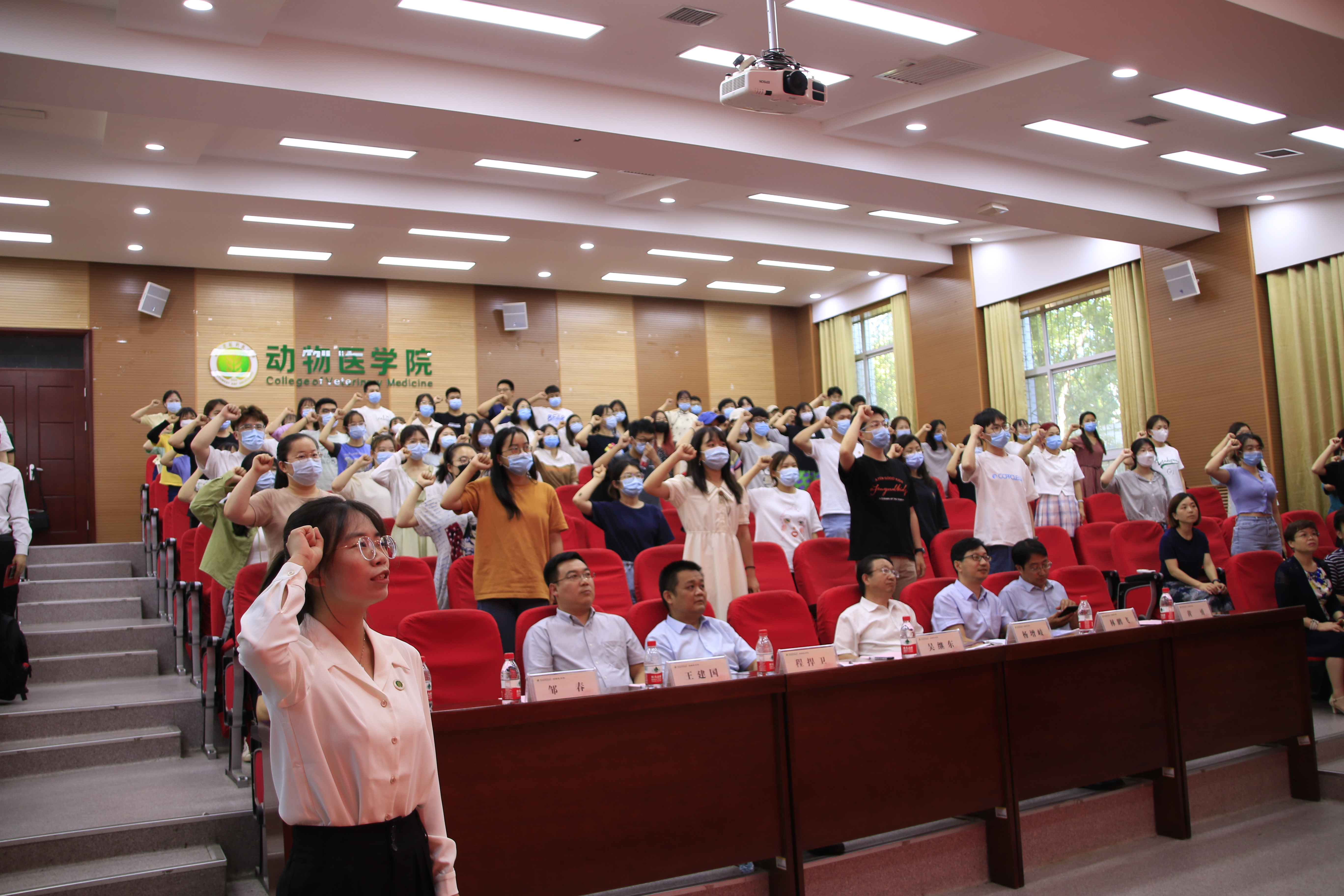 b0bd5d0d1cd340d59e04a38d2fb4b673.jpg b0bd5d0d1cd340d59e04a38d2fb4b673.jpg