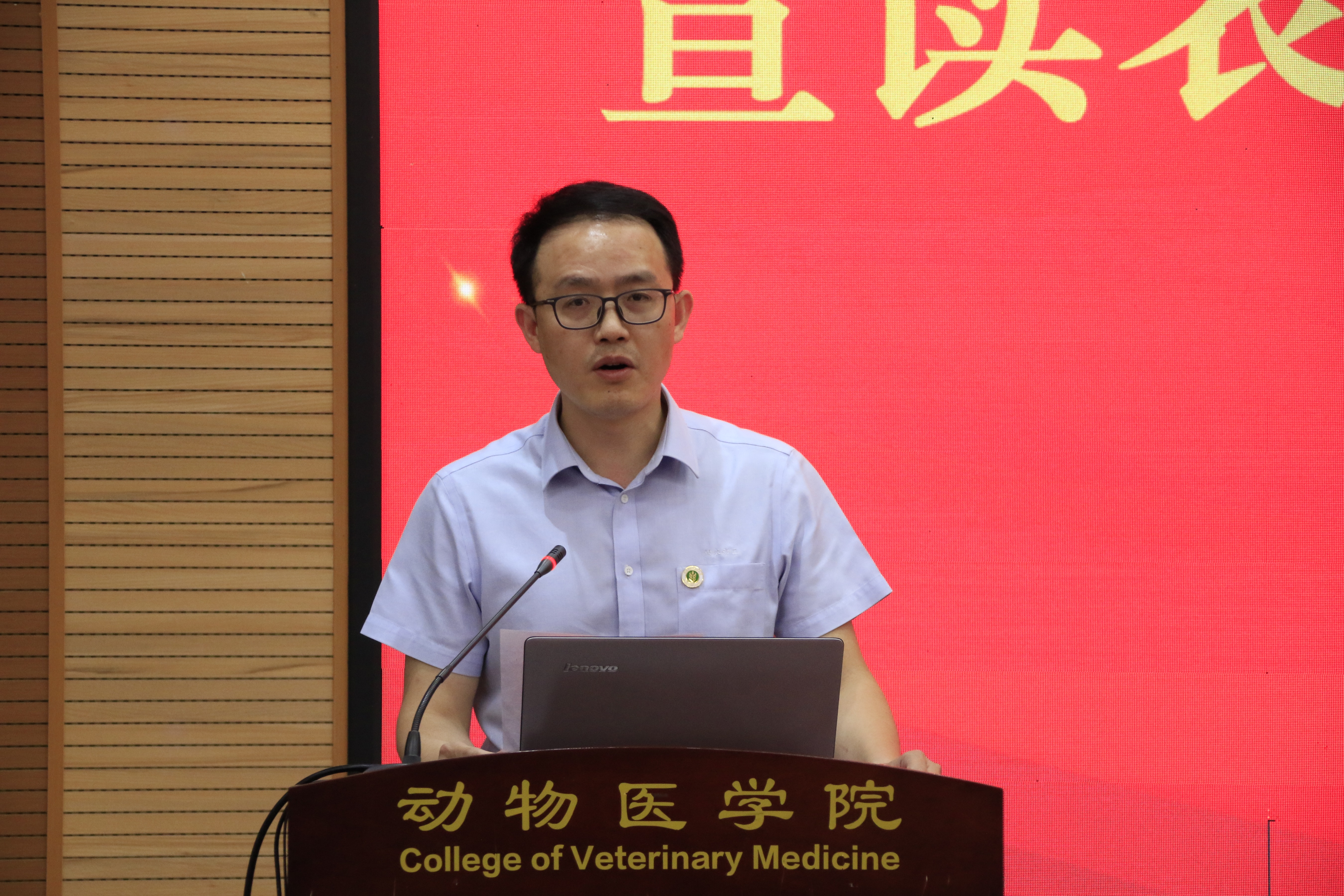 b219f99777e546de9623569ff2c0b180.jpg b219f99777e546de9623569ff2c0b180.jpg