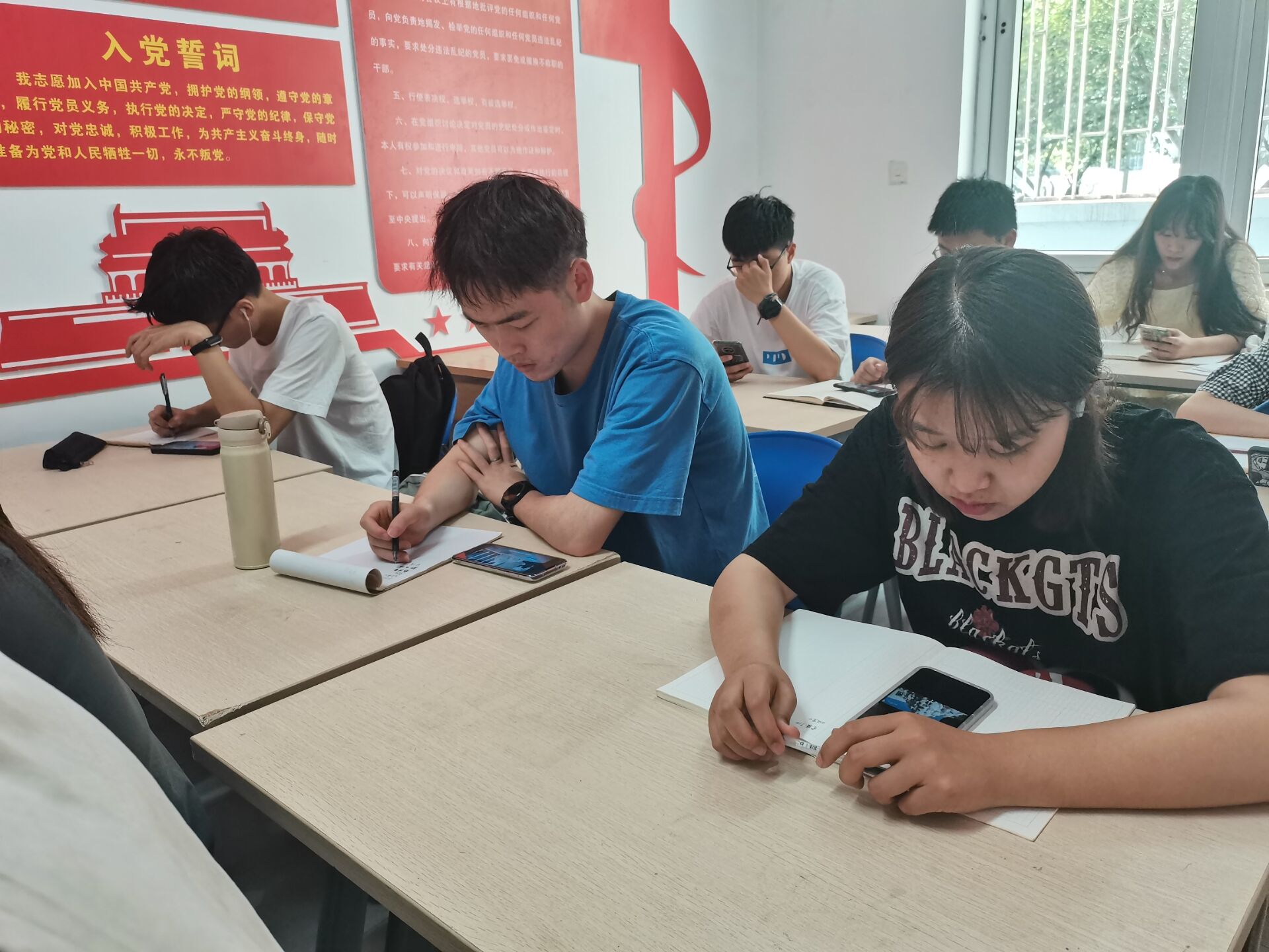 2301dc606e3b4430bfc92ab0c8914987.jpg 2301dc606e3b4430bfc92ab0c8914987.jpg