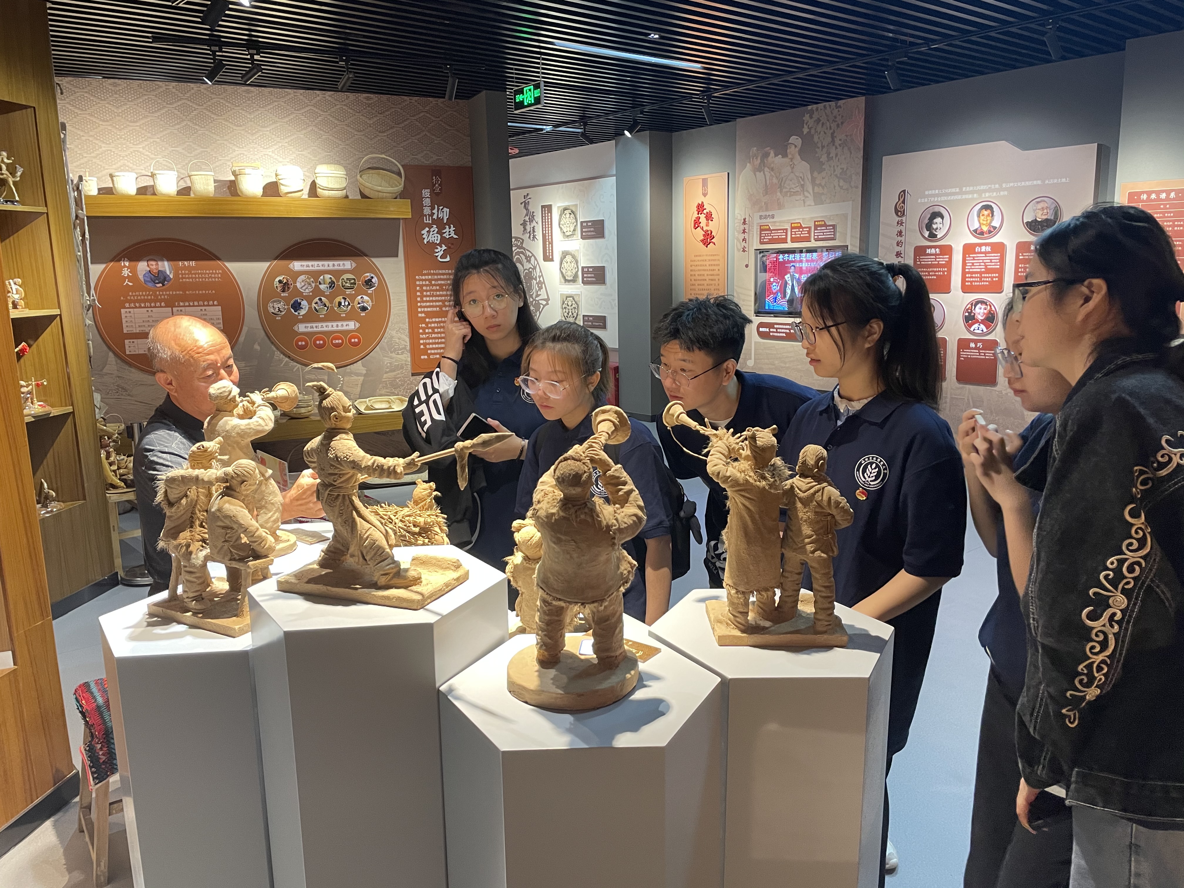 e4ac0d7a36a04d629cfe5025c61f91d5.jpeg e4ac0d7a36a04d629cfe5025c61f91d5.jpeg